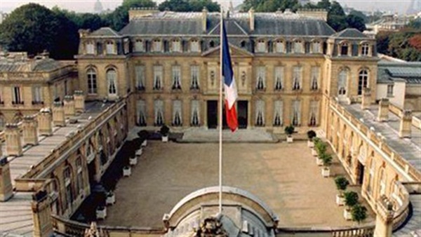 فرنسا تعلن وفاة أحد جنودها فى انفجار لغم شمالي مالي