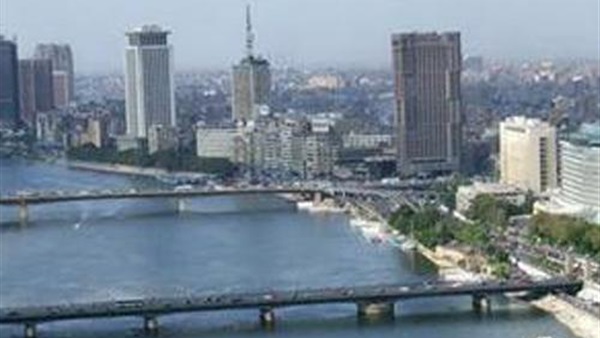 نشطاء يعثرون على صاحب جواز السفر المصري بمستشفى في باريس
