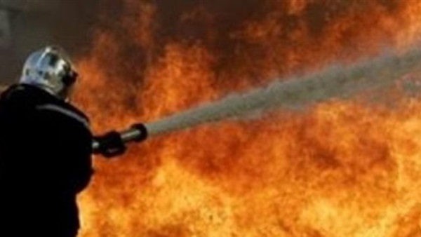السيطرة على حريق هائل في مصنع زيوت بدمنهور بالبحيرة