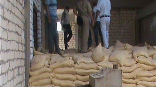ضبط 1085 طن أرز مجهول المصدر داخل مستودع بالإسكندرية 