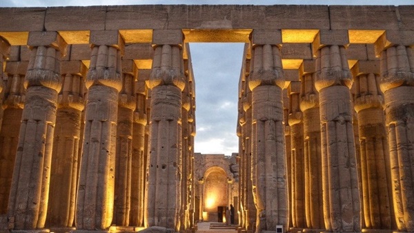 «التليفزيون الإسباني» يصل الأقصر لتصوير أشهر الأكلات