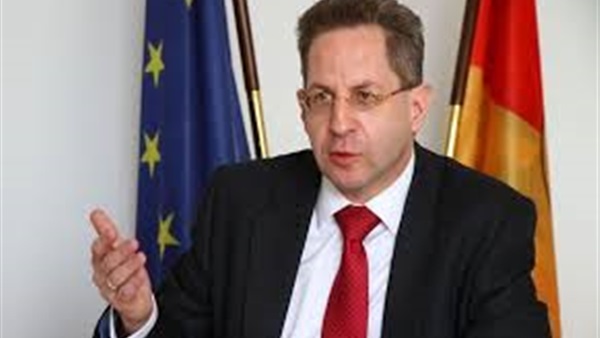 رئيس المخابرات الألمانية يحث على تطبيق"اجراءات منظمة" للاجئين