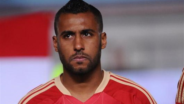 «عاشور» يغيب عن التدريبات الجماعية للأهلي