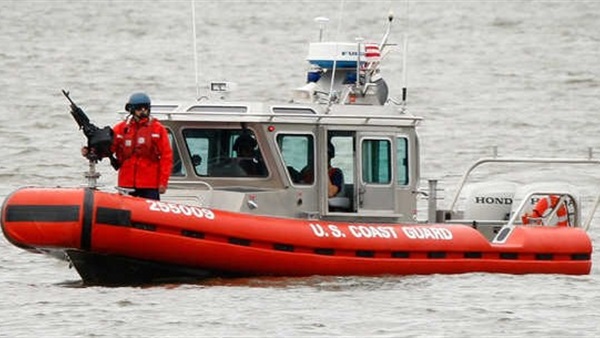 خفر السواحل الامريكي.. يوقف البحث عن امرأة سقطت من سفينة في البحر