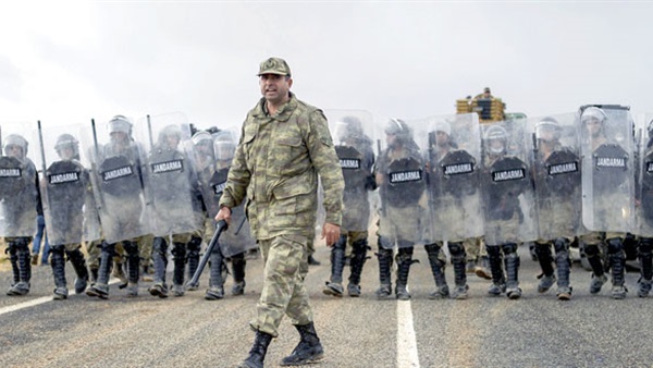 أكراد سوريا يمضون قدما في هجومهم على الرقة