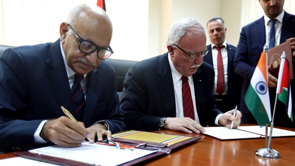 توقيع اتفاقية بدء عمل اللجنة الفلسطينية الهندية المشتركة