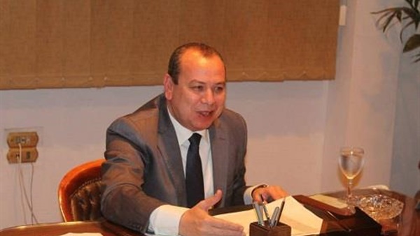 محافظ دمياط يشدد على إزالة التعديات على الأراضي الزراعية 