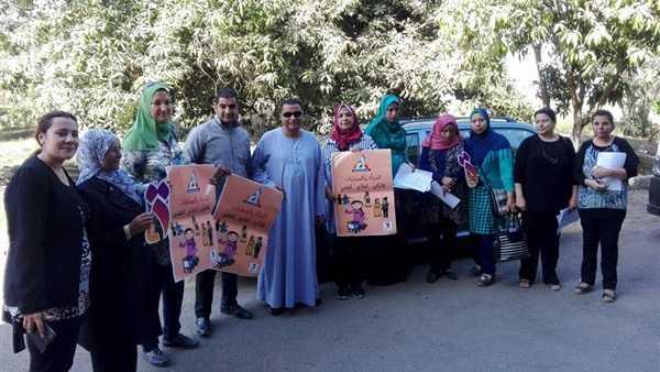 «طرق الأبواب لانتخابات المحليات» حملة لقومى المرأة بقنا