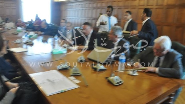 بالصور..الغرفة التجارية والقنصل الأمريكي يوقعوا اتفاقيات تعاون