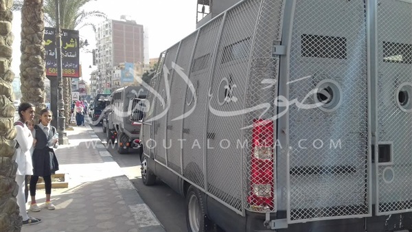 إجراءات أمنية بالسويس لتأمين المجري الملاحي والموانيء والمنشآت 