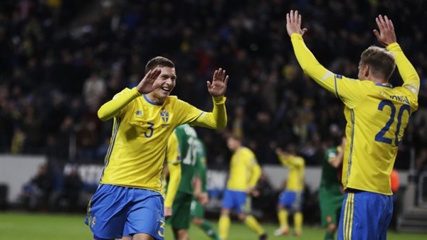 اليوم.. مواجهة قوية لحسم صدارة المجموعة الأولى بين فرنسا والسويد 