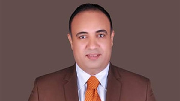 «المصريين الأحرار» يتابع أعمال التطوير بمجمع مدارس دار السلام 