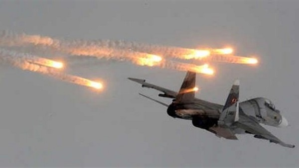 فيديو.. لحظة قصف المقاتلات العراقية مواقع «داعش» بالموصل