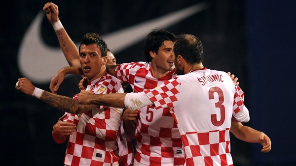 كرواتيا تتقدم بهدف على أيسلندا في الشوط الأول