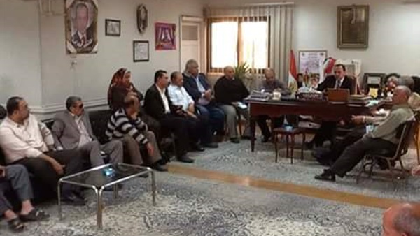 «حطب» يعقد اجتماعا لبحث التعديات على الاراضى الزراعية بدمياط‎