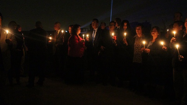 بالصور .. مصر تنير هرم "خوفو" تضامنًا مع ضحايا العمليات الأرهابية بـ فرنسا وروسيا ولبنان