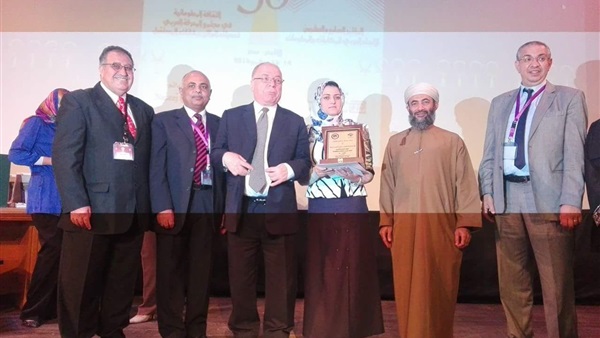 «النمنم» يكرم ٢٠ مشارك في افتتاح مؤتمر «الثقافة المعلوماتية»