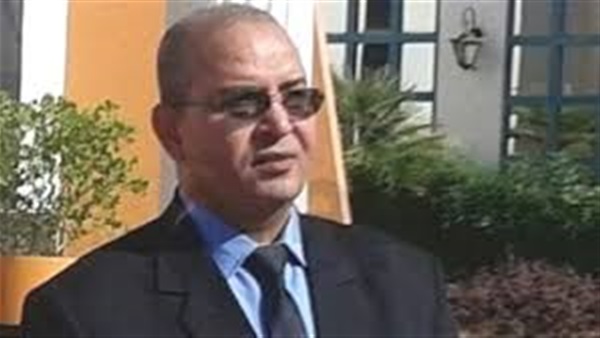 «باهي» يجتمع بقيادات التعليم في بورسعيد 
