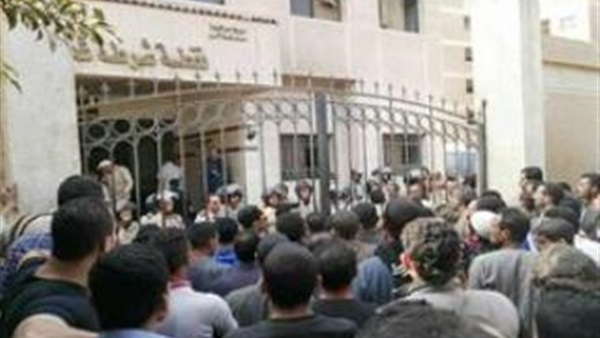 توقيع الكشف الطبي على 205 حالة مرضية بالوادي الجديد 