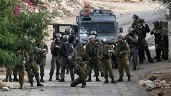 الاحتلال الإسرائيلي يعتقل 7 فلسطينيين من الضفة الغربية
