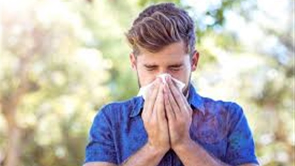 والد رضيعة تعانى من ثقب بالقلب: «انقذ بنتي ياسيسى»