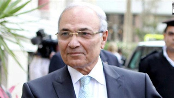 محامية «شفيق»: واجهنا معركة شرسة لرفع اسمه من قوائم «الترقب»