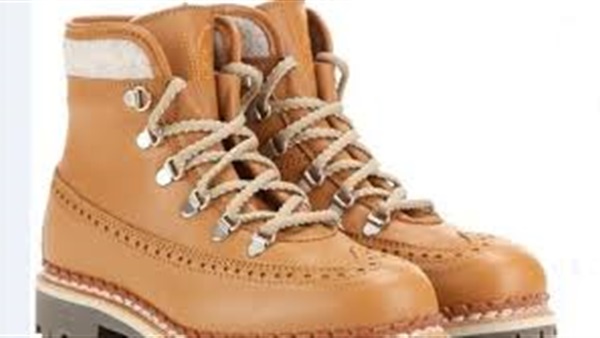 بوت تسلق الجبال يغزو المدينة