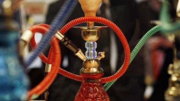 ضبط 25 ألف قطعة مبسم مصنوعة من القمامة بالإسكندرية