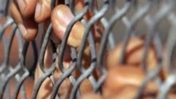 حبس عاطل لحيازته زجاجة مولوتوف في الإسكندرية