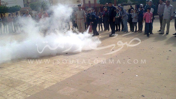 «الحماية المدنية» تدرب الطلاب على مكافحة الحرائق بكفر الشيخ