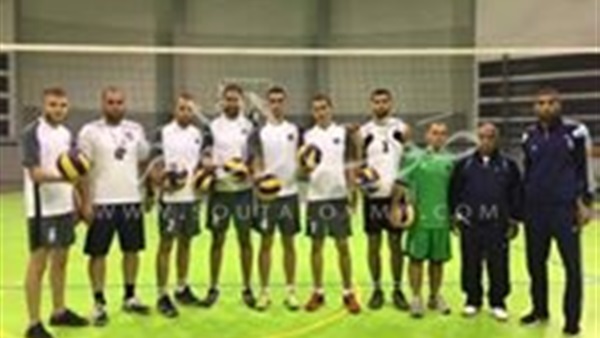 «فلسطين» يخوض مرانه الأول استعدادًا للبطولة العربية للطائرة (صور)