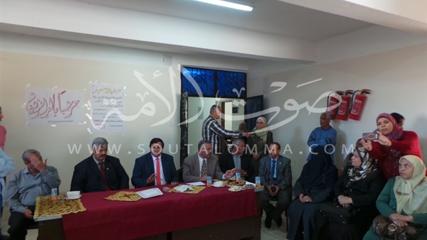 وكيل «تعليم جنوب سيناء» يلتقى طلاب «المكاتب التنفيذية للإعدادية والثانوية»