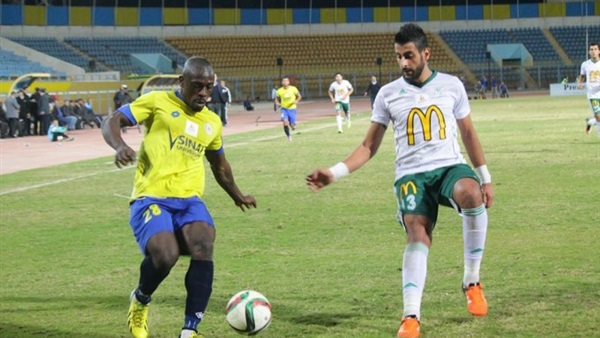 «فرو وغيط وأنوس» يساندون «الدراويش» من مدرجات برج العرب