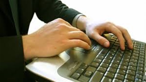 "فريدم هاوس": ثلثا مستخدمي الإنترنت يخضعون لرقابة مع انخفاض حرية استخدامها