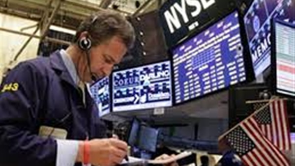 الأسهم الأمريكية تغلق على تباين