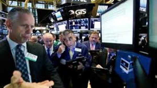 "وول ستريت" تغلق منخفضة.. وقطاع الرعاية الصحية يقود الهبوط