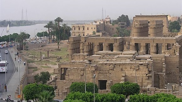 شركة إنتاج أمريكية تنتهي من تصوير فيلم بمدينة الأقصر
