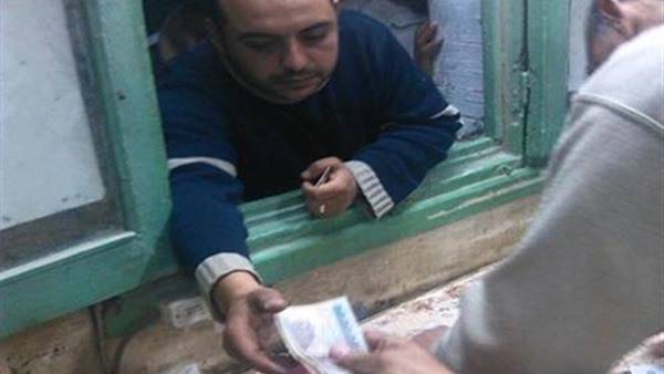 صرف مبالغ من صندوق الطوارئ لعمال فستيا‎ بالإسكندرية
