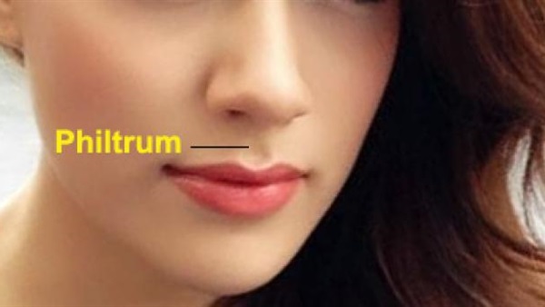  تعرفي علي علاقة الحب بالشكل الأخدودي تحت أنفك