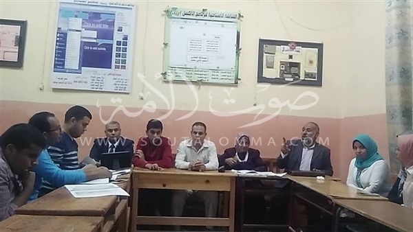«طلاب كفر الشيخ» يطالبون بإلغاء الكتب الدراسية