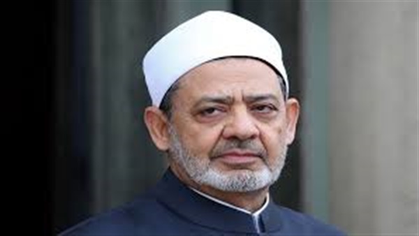 شيخ الأزهر في احتفالية "نور":"سامحوني أنا أعاني من المثالية"