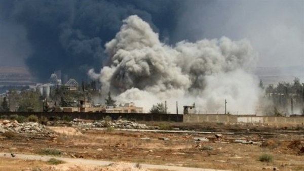 المرصد السوري: مقتل 19 شخصا في غارات جوية بحلب الشرقية