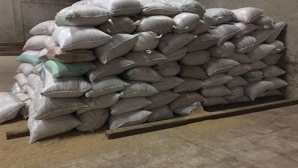 التموين: ضبط 414 طن أرز و100 ألف لتر وقود قبل بيعها بالسوق السوداء 