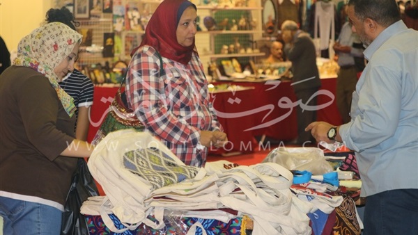 «التضامن» تقرر مد فترة معرض «ديارنا» 3 أيام (صور)