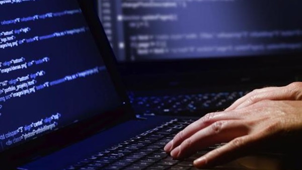 شركة إسرائيلية تعرض إمكانية سرقة معلومات الهواتف الذكية في ثوان