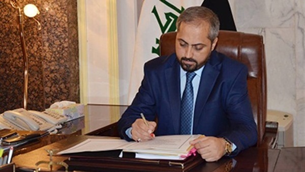وزير العدل العراقي يصل إلى القاهرة