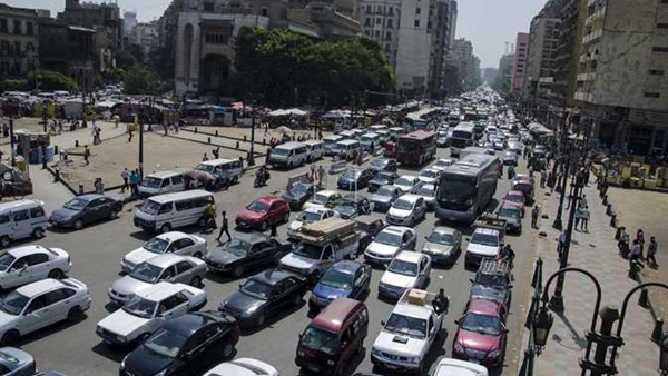 النشرة المرورية.. كثافات مرتفعة على معظم محاور القاهرة والجيزة