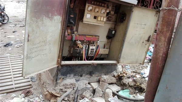 التحقيق مع مسؤول بـ«الكهرباء» و4 موظفين بالشرقية
