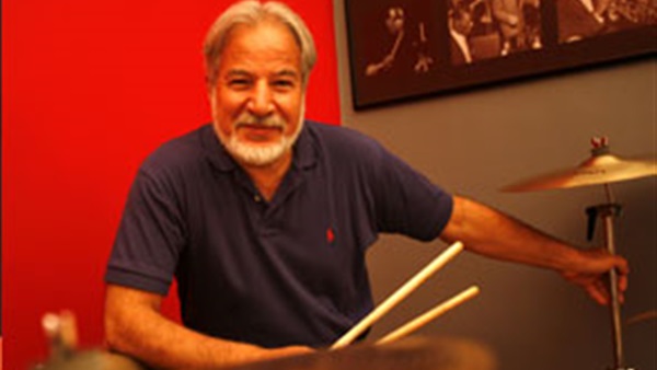 يحيى خليل في حفل جديد بالأوبرا تشارك فيه أمينة خيرت بالغناء