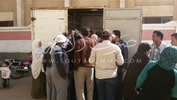 إقبال مكثف على سيارات «دمياط تأمر» بقرى دمياط‎